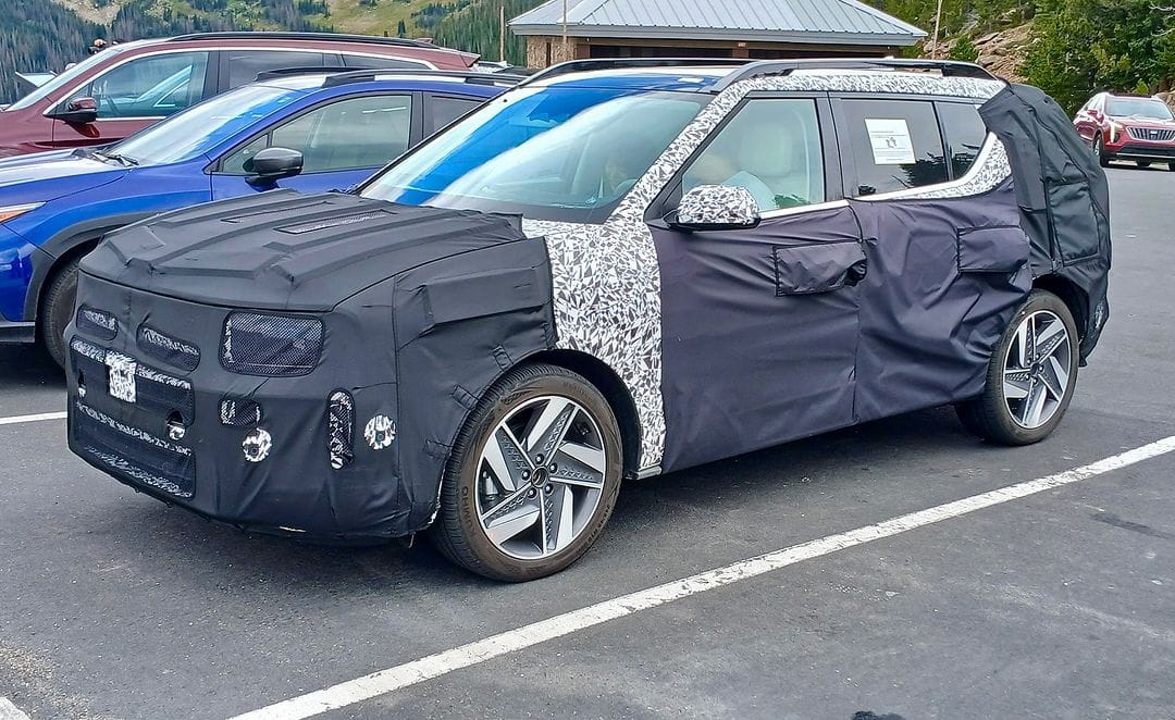 Next-Gen Hyundai Nexo Hydrogen SUV Spotted Testing: A Game-Changing Family Vehicle