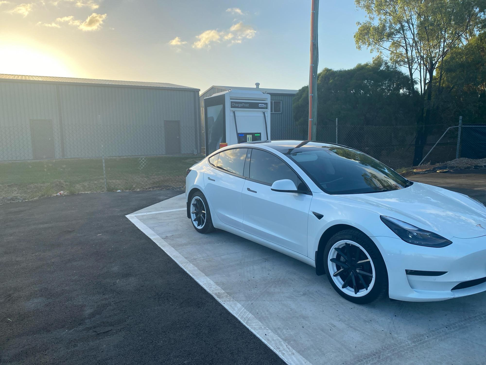 Willowbank Raceway Bans EVs