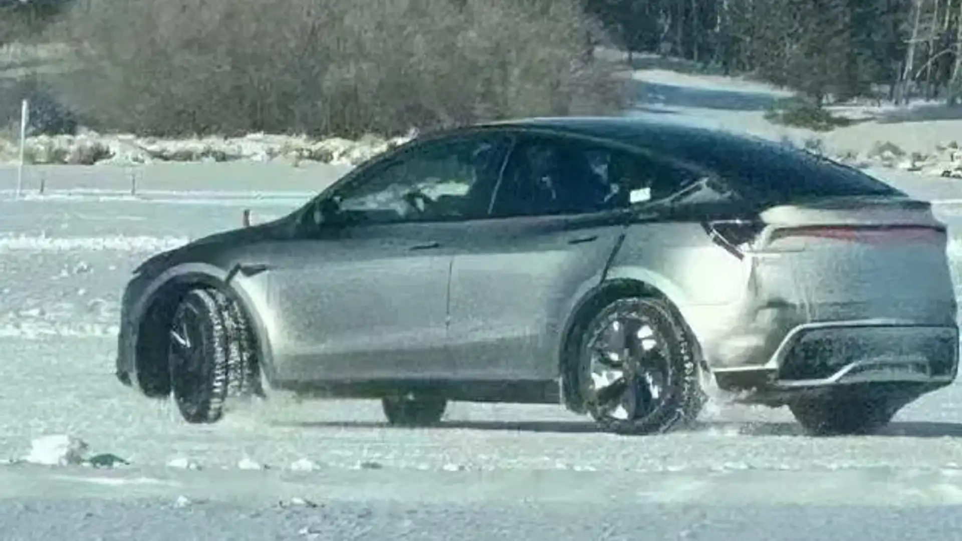 Revolutionary Design 2025 Tesla Model Y 'Juniper' Facelift Leaked